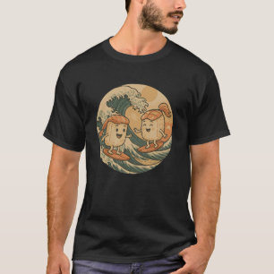 Camiseta Um Arroz de Sushi Divertido Pegando Ondas