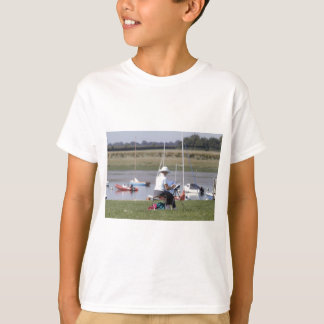 Camiseta Um artista em Bosham Harbor, West Sussex, Inglater
