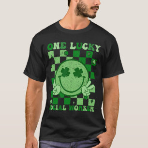 Camiseta Um Assistente Social Sortudo Groovy St Patricks Da