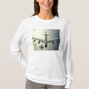 Camiseta Um B-52 Stratofortress em vôo 2