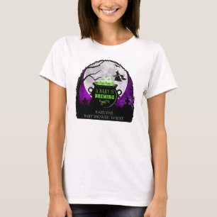 Camiseta Um Bebê Está Fazendo Chá de fraldas De Halloween