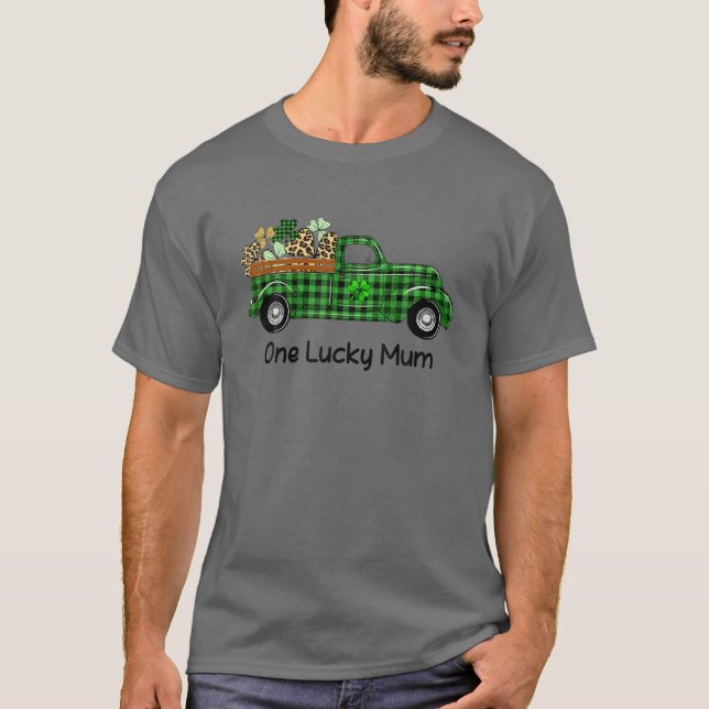 Camiseta Um Caminhão Sortudo, Xadrez Verde, Shamrocks, Rua (Frente)