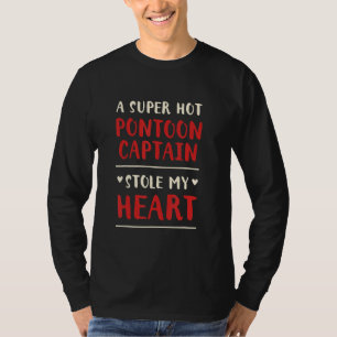Camiseta Um Capitão de Ponto Quente Roubou Meu Barco de Pon