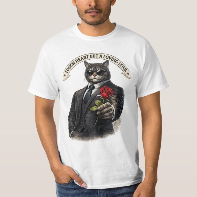 Camiseta Um Coração Forte Ainda Macio | Gato Cavalheiro com (Frente)