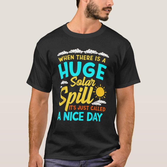 Camiseta Um Derramar Solar Extremamente Humor Poder Renováv (Frente)
