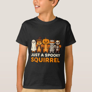 Camiseta Um Design de Desenho Animado de Fantasia de Esquil