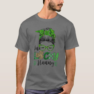 Camiseta Um Dia de São Patrício de babá sortudo Mãe Vov