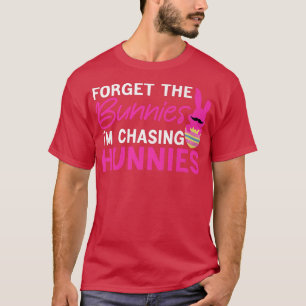 Camiseta Um Dia Engraçado de Páscoa Esqueça os Bunnies que