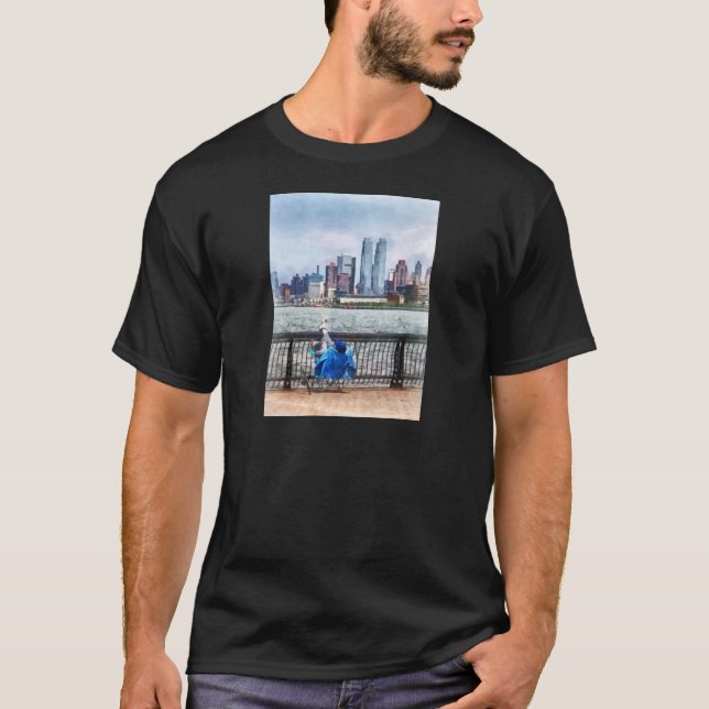 Camiseta Um Dia Relaxante Para Pescar (Frente)