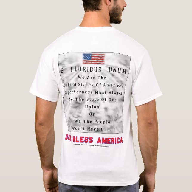 Camiseta Um Dividir-DEUS da nação ABENÇOA AMÉRICA em letras (Verso)
