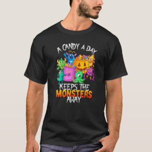 Camiseta Um Docinho Por Dia Mantém Os Monstros Longe Do Hal