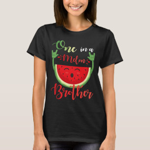 Camiseta Um Em Um Irmão Melão Engraçado, Fama De Aniversári