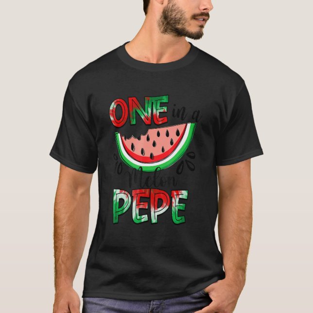 Camiseta Um Em Uma Soma Familiar De Melão De Melão De Pepe (Frente)