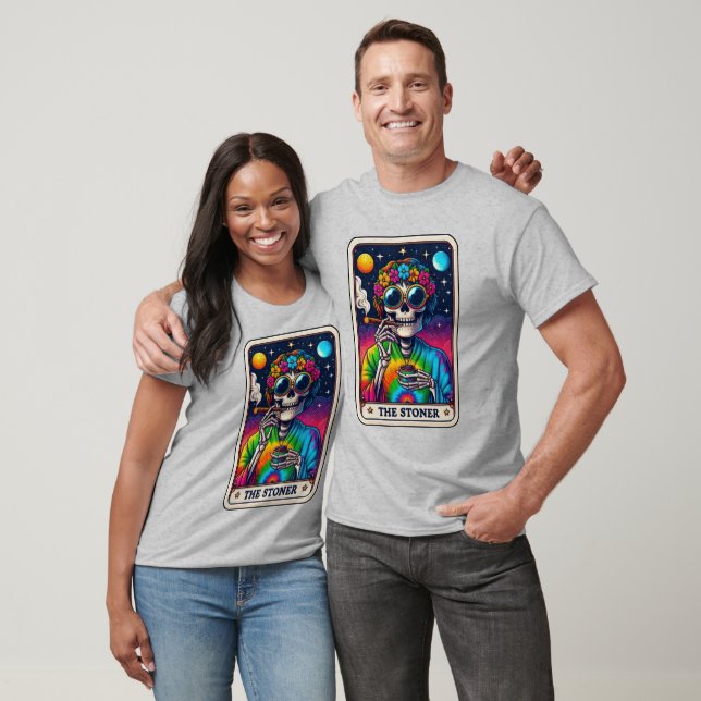 Camiseta Um esqueleto o tarot do stoner  (Unissex)