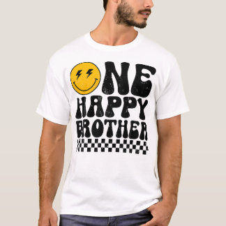 Camiseta Um Feliz amigo da família do primeiro aniversario
