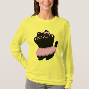 Camiseta "Um Gato Preto Ganha Vida em uma Saia de Dança."