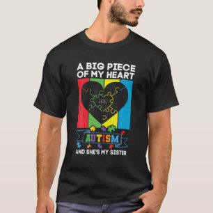 Camiseta Um grande pedaço do meu coração tem autismo e ela