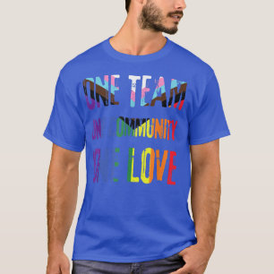 Camiseta Um grupo de uma comunidade uma comunidade com amor