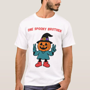 Camiseta Um Irmão Assustador Abóbora de Halloween Bruxa Per