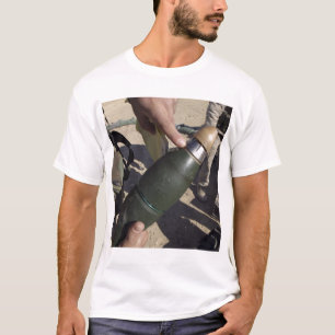 Camiseta Um líder do pelotão aponta a um ajuste do atraso