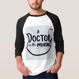 Camiseta Um médico em formação