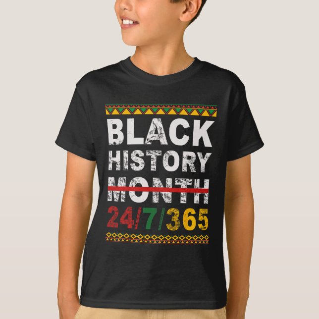 Camiseta Um Mês Não Pode Segurar Nossa História Mês da Hist (Frente)