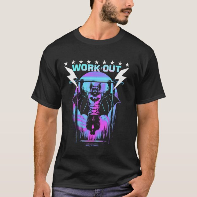 CAMISETA UM MORCEGO DE ACADEMIA - EXERCÍCIO DE TREINO VIBRA (Frente)