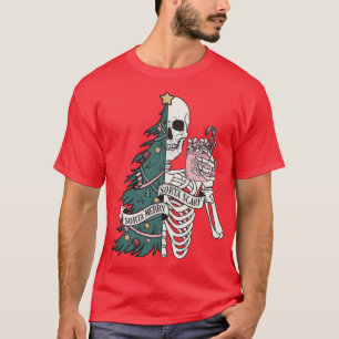 Camiseta Um Natal Meio Assustador Meio Alegre