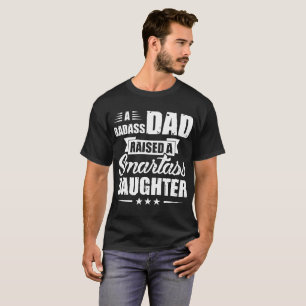 Camiseta um pai dos badass aumentou um mecânico dos