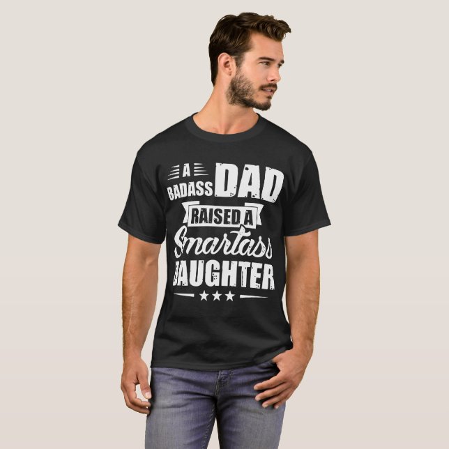 Camiseta um pai dos badass aumentou um mecânico dos (Frente Completa)