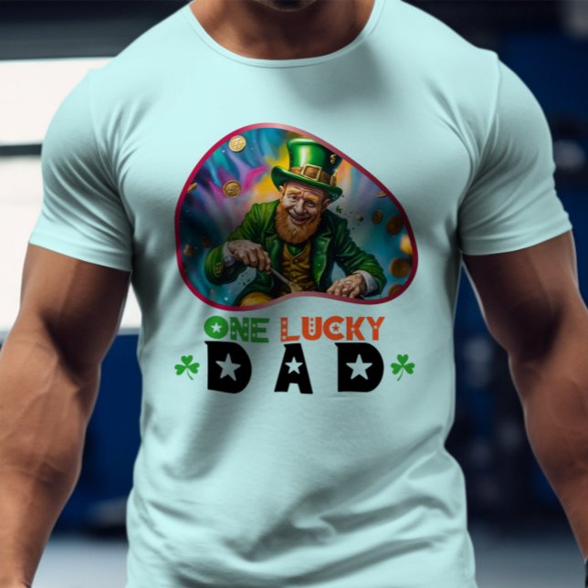 Camiseta Um Pai Sortudo - Caça Escavadeira de Leprechaun (Criador carregado)