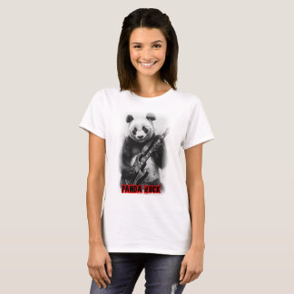 Camiseta Um Panda toca Rock com Guitarra Elétrica em Preto