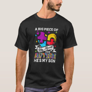 Camiseta Um Pedaço Do Meu Coração Tem Autismo Meu Filho