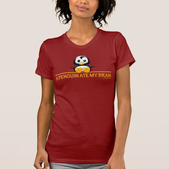 Camiseta Um Pinguim Comeu Meu Cérebro (Frente)