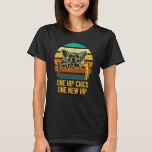Camiseta Um Pintinho De Anca Com Uma Nova Cirurgia De Subst