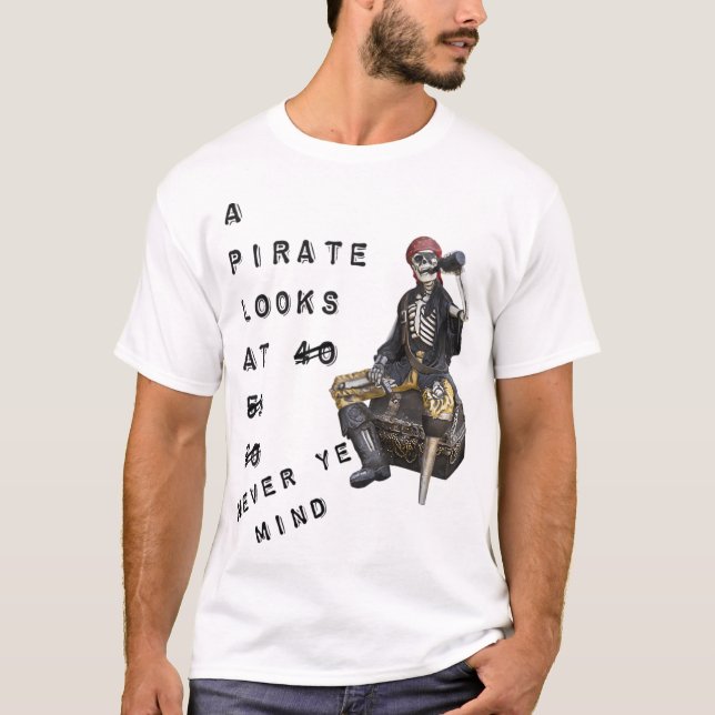 Camiseta Um Pirata Vê (Frente)
