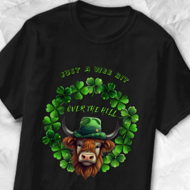 Camiseta Um Pouco Além da Colina Touro Verde e Trevos