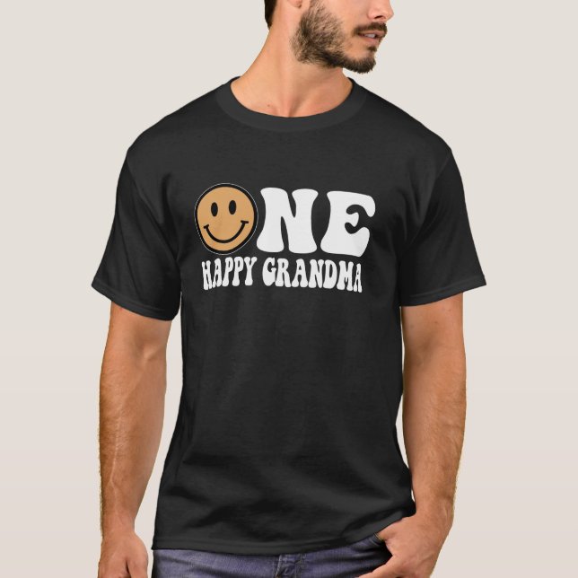 Camiseta Um primeiro aniversario Feliz Um Vovó Legal Famíli (Frente)