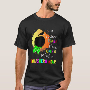 Camiseta Um Professor Pega Na Mão Abre Uma Mente E Toca O C