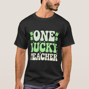 Camiseta Um Professor Sortudo Groovy Professor Retro St Pat