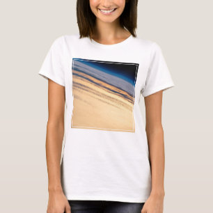 Camiseta Um Sunset Orbital Ao Largo Da Costa Da Baixa Calif