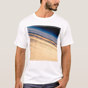 Camiseta Um Sunset Orbital Ao Largo Da Costa Da Baixa Calif