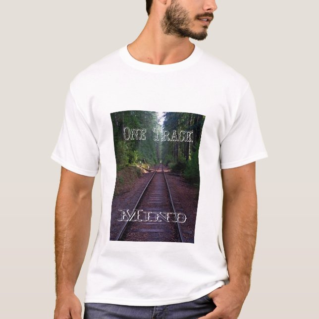Camiseta Um t-shirt da mente da trilha (Frente)