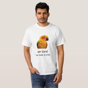 Camiseta um t-shirt do pássaro