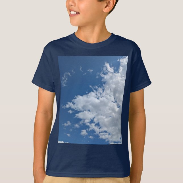 Camiseta Um triângulo de nuvens (Frente)