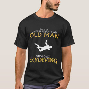 Camiseta Um Velho que Ama o Paraquedismo