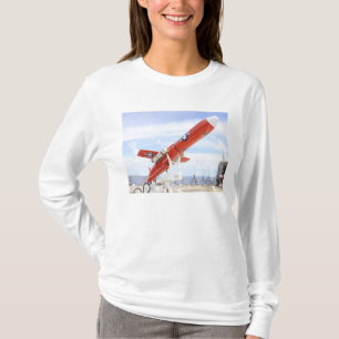 Camiseta Um zangão de BQM-74E Chukar pronto para o