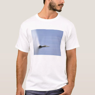 Camiseta Um zangão super de F/A-18E alcança a velocidade 