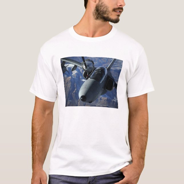 Camiseta Uma AMX italiana é refutada por um concurso KC-10A (Frente)