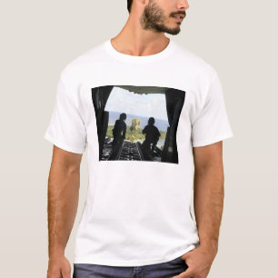 Camiseta Uma caixa de bens humanitários